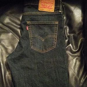 Levis